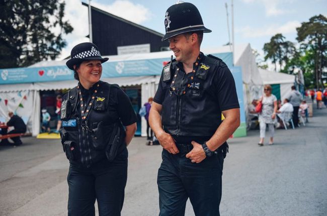 Photo of police officers